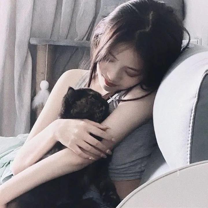 妓女。演员。皮条客